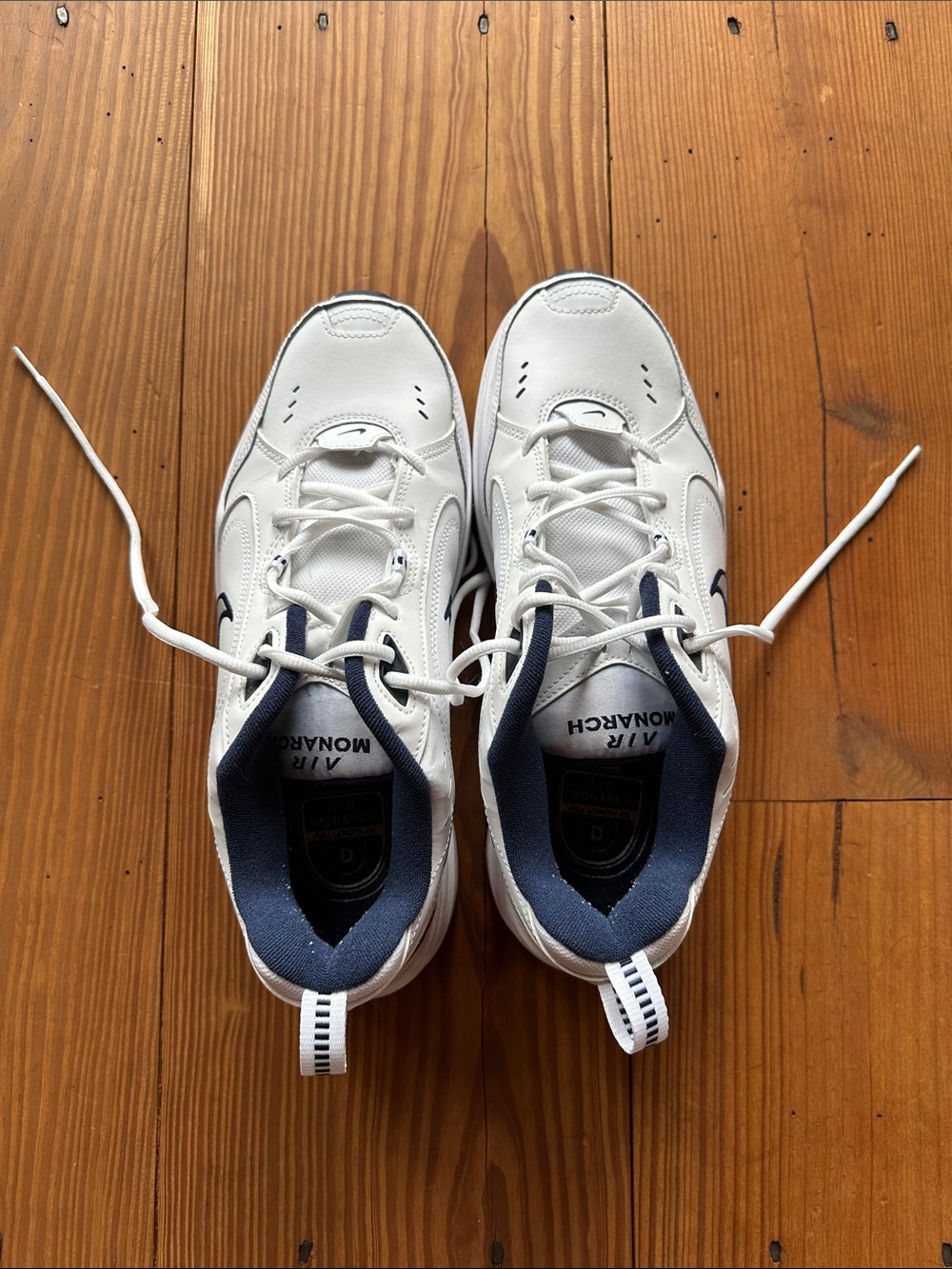 Nike White and Navy Men’s Running Sneakers
